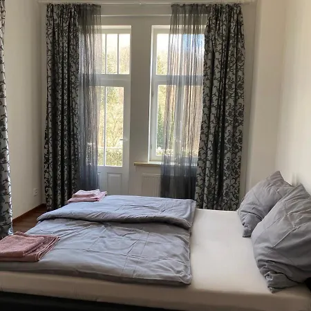 Park View Apartment *