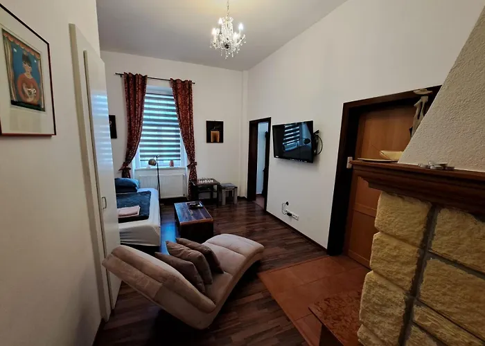 Park View Apartment *